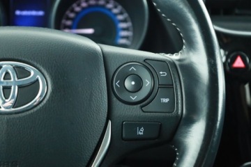 Toyota Auris II Touring Sports Facelifting 1.8 Hybrid 136KM 2018 Toyota Auris Hybrid, Salon Polska, Automat, Navi, zdjęcie 20