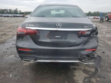 Mercedes Klasa E W214 2023 Mercedes-Benz Klasa E 350 4Matic 2023 2.0l 2.0 Benzyna 255KM, zdjęcie 2