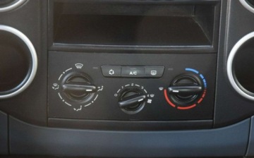 Peugeot Partner II Furgon 1.6 90KM 2008 Peugeot Partner 1.6B MPI Klima 157 TYS KM 2 KPL KOL Sprowadzony 1.6, zdjęcie 25