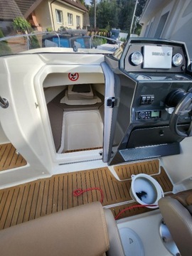 Моторная лодка Quicksilver Activ 605 Sundeck+MERCURY 150 л.с. как новая - выгодная сделка!