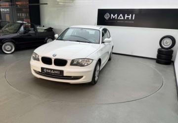 BMW Seria 1 E81/E87 Hatchback 5d E87 1.6 116i 122KM 2008 BMW Seria 1 Klima Alu Benzyna Zamiana Gwarancja Raty 1.6 Benzyna 122KM, zdjęcie 2