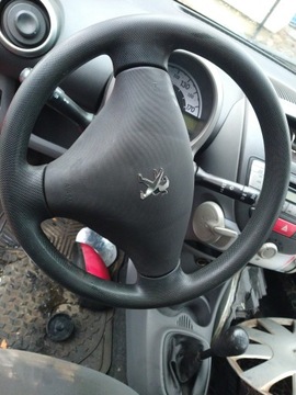 PEUGEOT 107 VOLANT Z ULOŽENÍ AIRBAG 2007 R