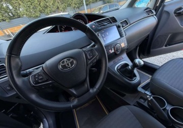 Toyota Verso Minivan Facelifting 1.6 D-4D 112KM 2017 Toyota Verso 7 OSOBOWA Gwarancja ZAREJESTROWANA Kamera navi 1.6, zdjęcie 27