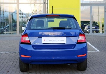 Skoda Fabia III Hatchback Facelifting 1.0 TSI 95KM 2020 Skoda Fabia 1.0 TSI 95KM M5 Ambition Czujniki parkowania SmartLink SalonPL, zdjęcie 6
