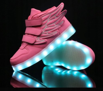 Children's sports shoes CHAO LED luminous shoes.