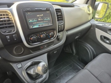 Renault Trafic III Furgon 1.6 Energy dCi 125KM 2017 Renault Trafic Brygadowka 9-osob przedluzany Klima 139tys km. Super Stan, zdjęcie 7