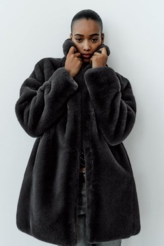 ШУБА ИЗ ГРАФИТОВОГО БАРХАТА ZARA S/M