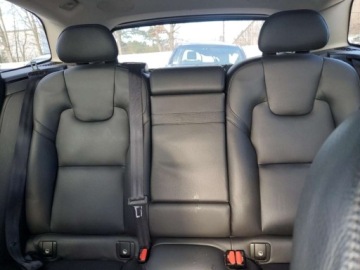 Volvo XC60 II 2019 Volvo XC 60 2019 Volvo XC60 T5 AWD Momentum 2.0 Benzyna 258KM, zdjęcie 9