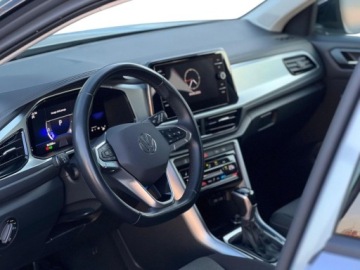 Volkswagen T-Roc I SUV Facelifting 1.5 TSI ACT 150KM 2022 Volkswagen T-Roc Salon PL FV23 DSG 150KM Doposazony Gwarancja ASO, zdjęcie 9