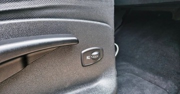 Renault Scenic III Van 1.6 16v 110KM 2010 Renault Scenic 1.6 16V BENZYNA PANORAMA GRZANE FOTELE klimatyzacja sup, zdjęcie 36