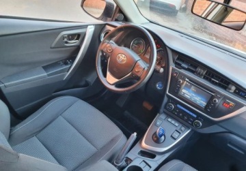 Toyota Auris II Touring Sports Hybrid 135 136KM 2014 Toyota Auris Hybryda Kamera GetHelp 1.8 Hybryda 136KM, zdjęcie 8