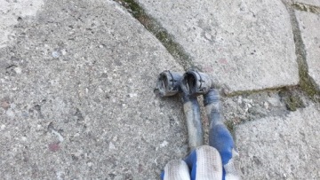 ACTROS MP4 AROCS СИНИЙ ШЛАНГ ОХЛАЖДАЮЩЕЙ ЖИДКОСТИ