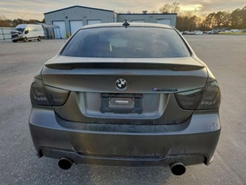 BMW Seria 3 E90-91-92-93 2011 BMW Seria 3 335i 2011 3.0l 3.0 Benzyna 300KM, zdjęcie 2