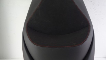 N108 Piaggio Vespa Beverly 300 21-24 Сиденье Сиденье 1B010160R00C2