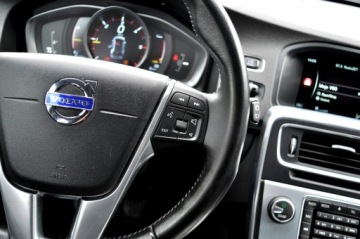 Volvo V60 I Kombi Facelifting 2.0 D2 DRIVE-E 120KM 2015 Volvo V60 LiFT Ocean Race Ledy Digital Skóra Navi, zdjęcie 23