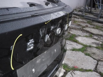 ЗАСЛОНКА КРЫШКИ БАГАЖНИКА Skoda Octavia универсал 20-