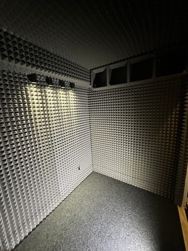 Piramidki maty akustyczne szare 50x50x5cm 4szt. kasetony sufitowe pianka