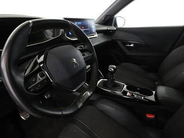 Peugeot 2008 II SUV 1.2 PureTech 130KM 2020 Peugeot 2008 GT-Line virtual navi kamera Bluetooth, zdjęcie 13