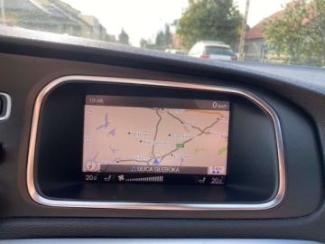 Volvo V40 II Hatchback Facelifting 2.0 D2 120KM 2017 Volvo V40 CROSS COUNTRY LEDY NAWIGACJA PARKTRONIC KLIMA PODGRZEWANE FOTELE, zdjęcie 10