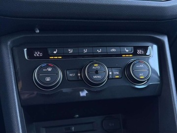 Volkswagen Tiguan II SUV 1.5 TSI EVO 150KM 2019 Volkswagen Tiguan Comfortline DSG ACC Reflektory LED Czujniki parkowania P, zdjęcie 21