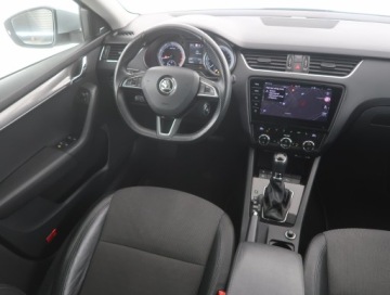 Skoda Octavia III Liftback Facelifting 1.8 TSI 180KM 2017 Skoda Octavia 1.8 TSI, Salon Polska, DSG, Skóra, zdjęcie 6