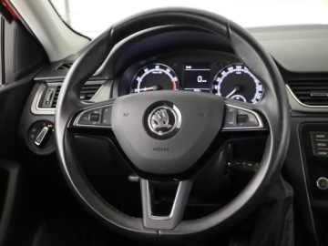 Skoda Rapid II Liftback Facelifting 1.0 TSI 110KM 2018 Skoda Rapid 1.0 TSI, Salon Polska, Serwis ASO, zdjęcie 19
