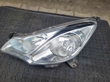 Citroen C3 II Reflektor Lewy Przód 9677038280