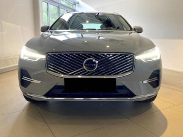 Volvo XC60 II 2026 2.0 B5 AWD Plus Bright (250 KM) Podgrzewana kierownica, zdjęcie 2