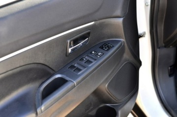 Mitsubishi ASX I SUV 1.8 DID MIVEC 116KM 2011 Mitsubishi ASX Xenon Skóra Navi DVD Rockford, zdjęcie 4