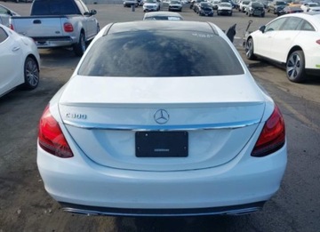 Mercedes Klasa C W205 2020 Mercedes-Benz Klasa C 2020, 2.0L, 4x4, od ubezpieczalni, zdjęcie 4