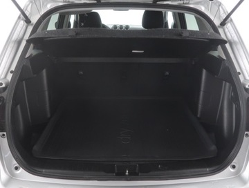 Suzuki Vitara III SUV Facelifting 1.0 BoosterJet 111KM 2019 Suzuki Vitara 1.0 BoosterJet, Salon Polska, zdjęcie 13