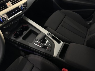 Audi A4 B9 Limousine Facelifting 2.0 35 TFSI 150KM 2023 Audi A4 Limousine 35 TFSI S Line / 1 właściciel /, zdjęcie 23