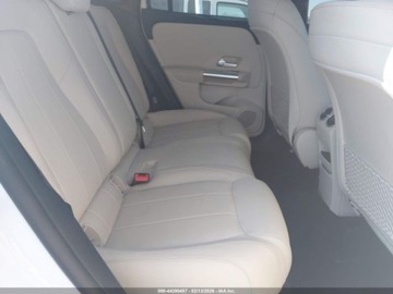 Mercedes GLA II 2021 Mercedes-Benz GLA 2021 MERCEDES-BENZ GLA 250 2.0 Benzyna 221KM, zdjęcie 8