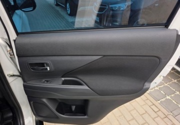 Mitsubishi Outlander III SUV Facelifting 2015 2.0 MIVEC 150KM 2015 Mitsubishi Outlander 2.0Benz 150KM Kamera ALU Temp Grz.Fotele Serwis Oplat, zdjęcie 11