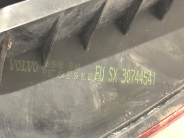 SVĚTLO LEVÝ ZADNÍ VOLVO V50 30744541 KOMBI 03-12