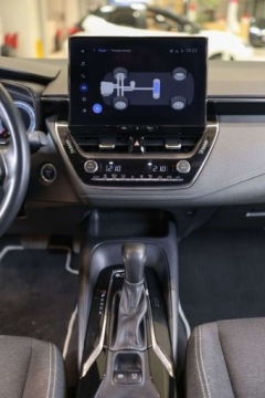 Toyota Corolla XII TS Kombi Facelifting 1.8 Hybrid 140KM 2023 Toyota Corolla 1.8 Hybrid Comfort 1.8 Hybryda 140KM, zdjęcie 19