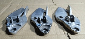 YAMAHA XJ 900 4KM 93-03 ЛЕВЫЙ КОМПЛЕКТ ВОДИТЕЛЯ КРЕПЛЕНИЕ ПЕРЕДНЕЙ ПОДНОЖКИ