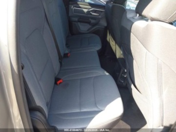  RAM 1500 2022 Ram 1500 Big Horn 4x2 Quad Cab 64 Box 5.7 Benzyna 395KM, zdjęcie 11