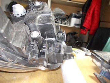 ФОНАРЬ ПЕРЕДНИЙ ЛЕВЫЙ MAZDA CX5 II LED EUROPA KB8N51040K