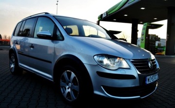 Volkswagen Touran II 2.0 TDI 170KM 2010 Volkswagen Touran Cross Ksenon Szyberdach 7-osobowe Nowy rozrzad, 2.0, zdjęcie 16