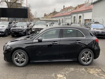 Mercedes Klasa A W177/V177 Hatchback Plug-In Facelifting 1.3 250e 218KM 2023 A Klasa 250 e AMG Line Hatchback 1.3 (218KM) 2023, zdjęcie 2
