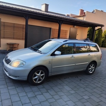 Toyota Corolla IX (E12) Kombi 2.0 D-4D 90KM 2004 Toyota Corolla Kombi E12T 2.0 D4D 2004r, zdjęcie 8