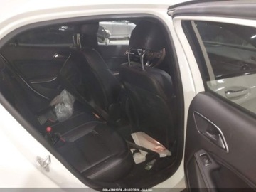 Mercedes GLA I 2018 Mercedes-Benz GLA 2018 MERCEDES-BENZ GLA 250 4MATIC 2.0 Benzyna 208KM, zdjęcie 6