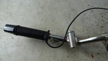 K76 Piaggio Vespa GTS 300 125 18-22 руль оригинальный Весы