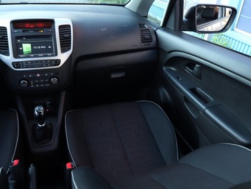 Kia Venga Mikrovan Facelifting 1.6 DOHC 124KM 2016 Kia Venga 1.6 CVVT, Navi, Klima, Klimatronic, zdjęcie 7