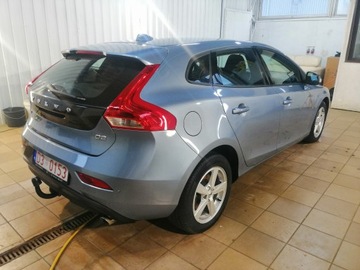 Volvo V40 II Hatchback Facelifting 2.0 D2 120KM 2018 Volvo V40 II 2.0 2,0 bezwypadkowy, serwisowany, zdjęcie 4