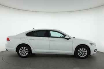 Volkswagen Passat B8 Limousine Facelifting 2.0 TDI SCR 150KM 2021 VW Passat 2.0 TDI, Salon Polska, 1. Właściciel, zdjęcie 5