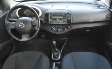 Nissan Micra III Hatchback 5d 1.2 i 16V 65KM 2010 Nissan Micra Nissan Micra 1.2 Visia ACCD 1.2 Benzyna 65KM, zdjęcie 5
