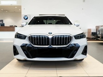 BMW Seria 5 G90-91 Touring 2.0 520d 197KM 2025 BMW Seria 5 520d Sport Sedan 2.0 (197KM) 2025, zdjęcie 4