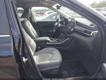 Toyota Highlander III 2023 Toyota Highlander Hybrid XLE Bronze 2023 2.5l 2.5 Hybryda 186KM, zdjęcie 9